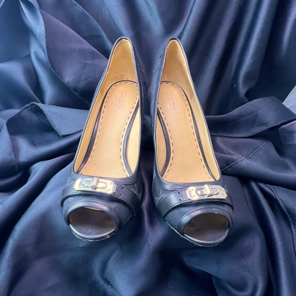 Coach THEA Peep toe Wedge Heels like new minor wear no damage!